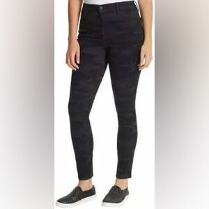 Social Standard by Sanctuary black camo skinny ankle jeans size 6 new with tags